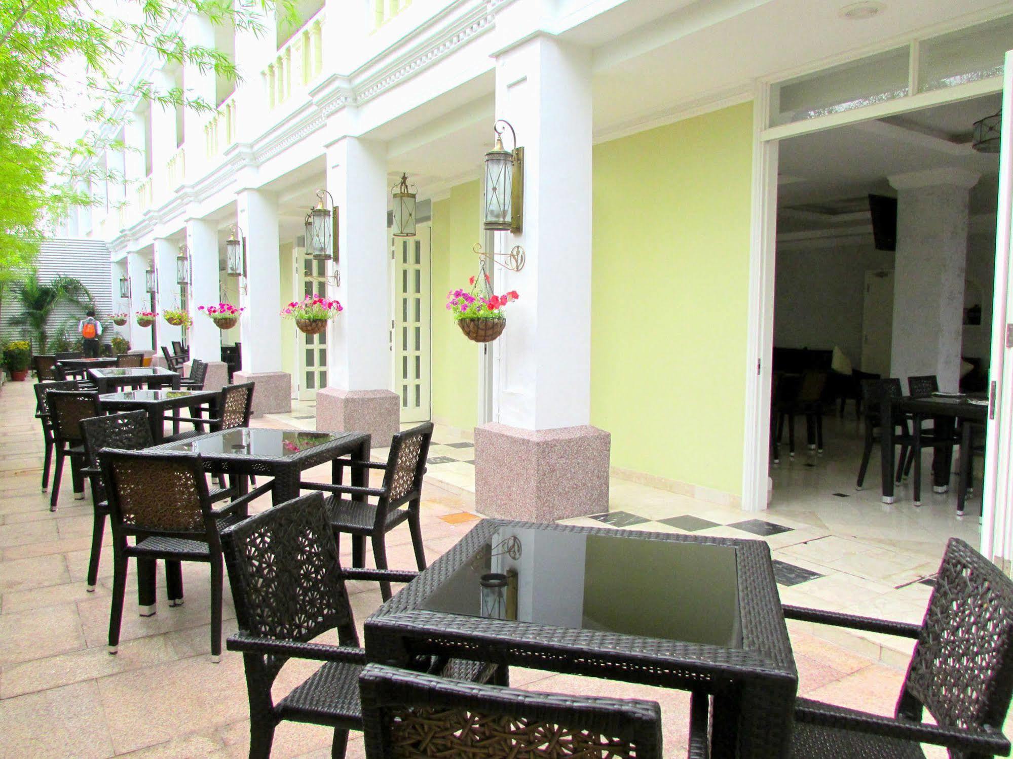 Rc Hotel Melaka Malacca Exterior foto