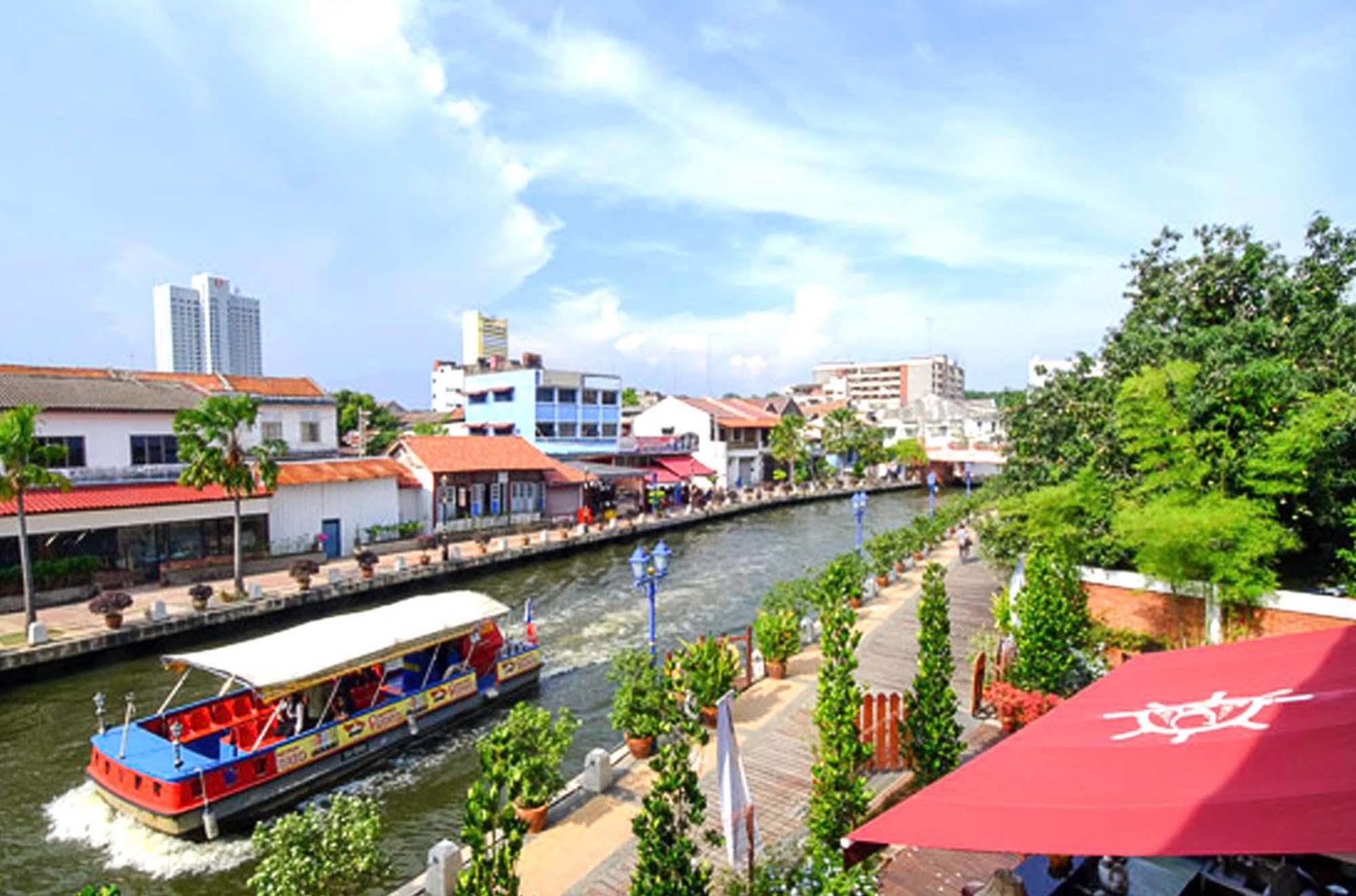 Rc Hotel Melaka Malacca Exterior foto